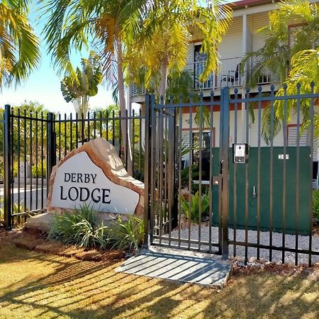 Derby Lodge Self Contained Apartments מראה חיצוני תמונה