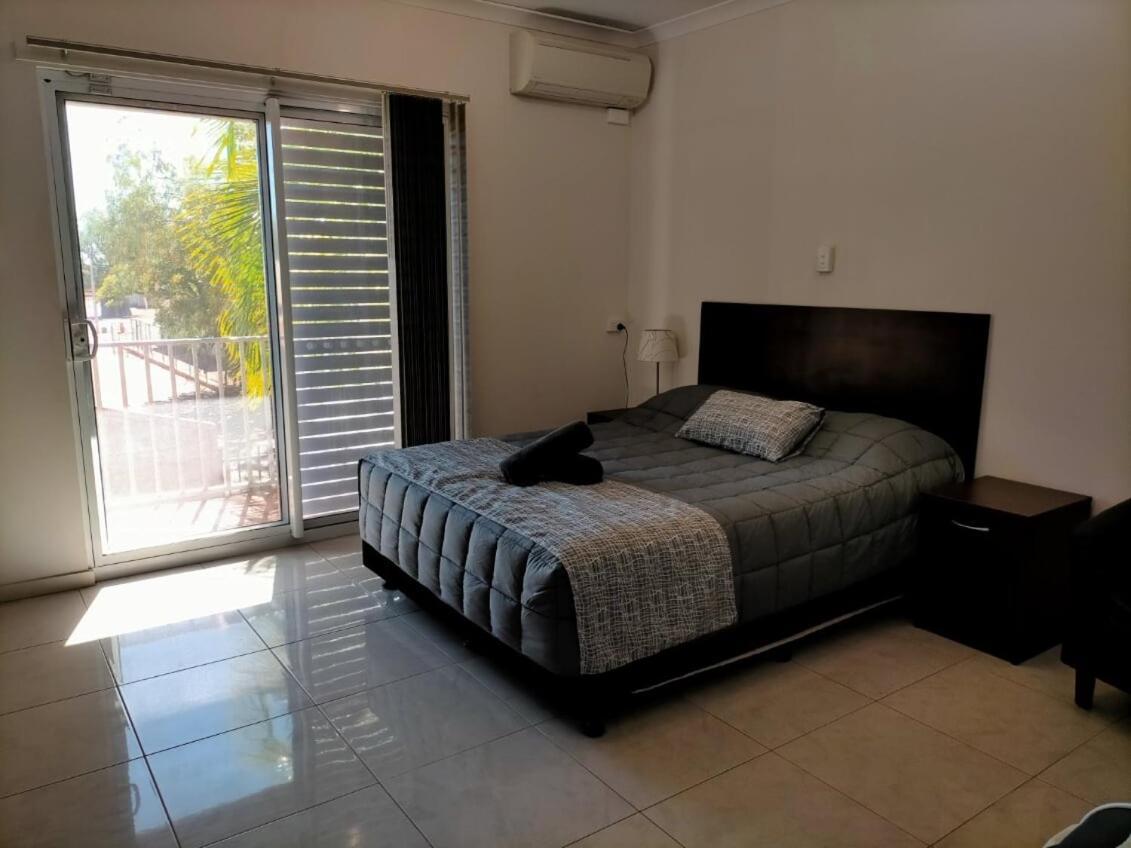 Derby Lodge Self Contained Apartments מראה חיצוני תמונה