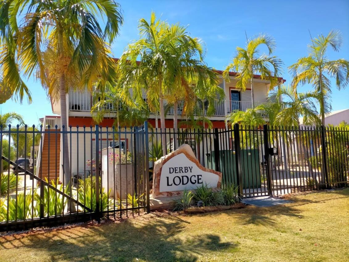 Derby Lodge Self Contained Apartments מראה חיצוני תמונה
