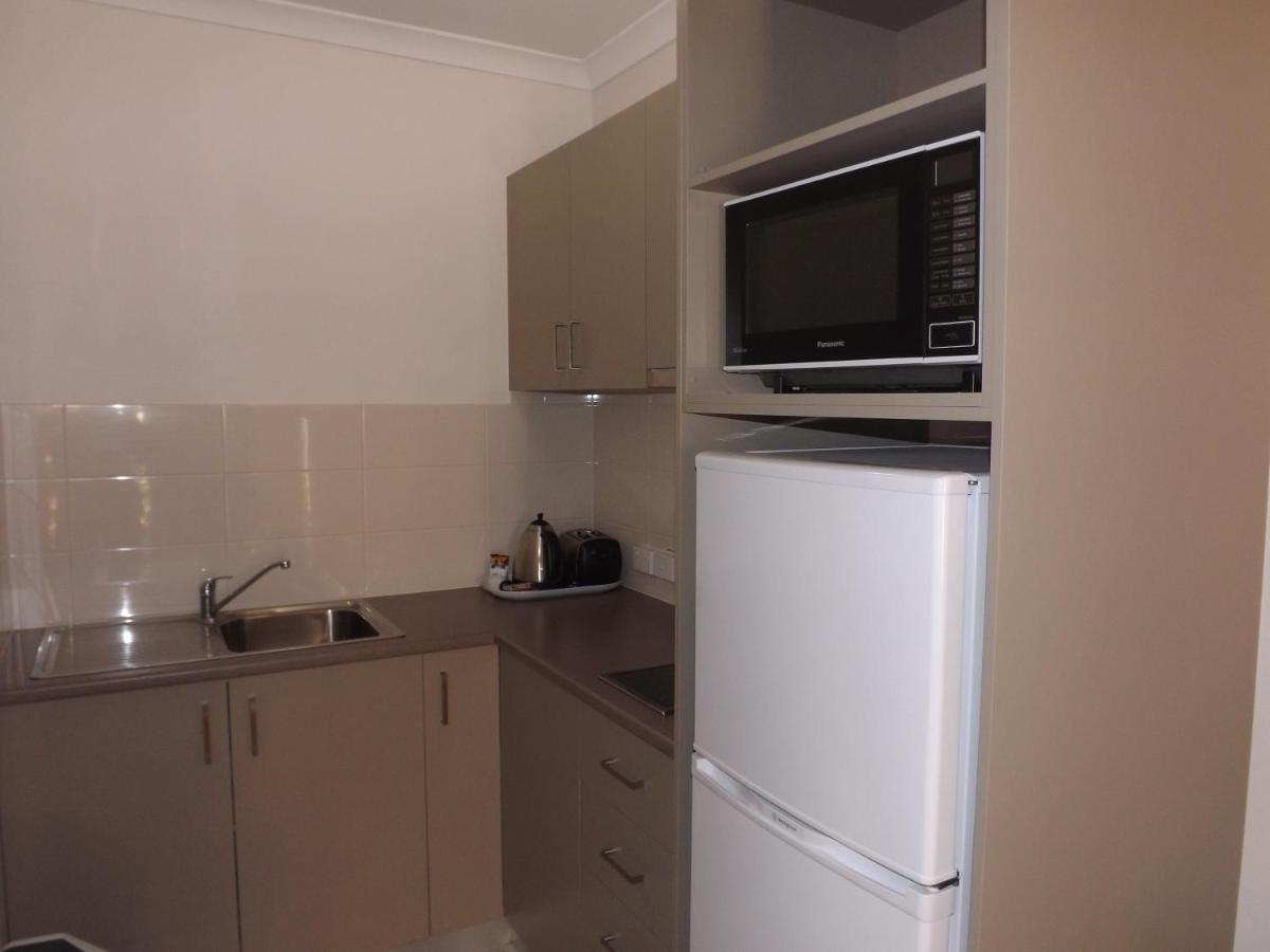Derby Lodge Self Contained Apartments מראה חיצוני תמונה